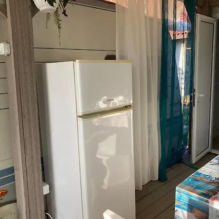 אתר קמפינג каравана Paradise סינמורץ