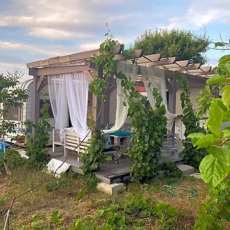 каравана Paradise Campsite Sinemoretz
